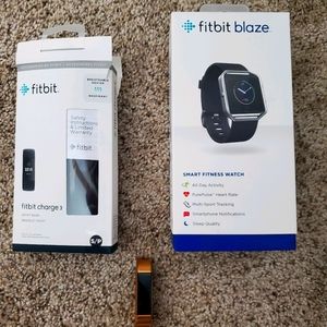 3 Fitbits package: Fitbit Blaze, Charge 3 and Alta